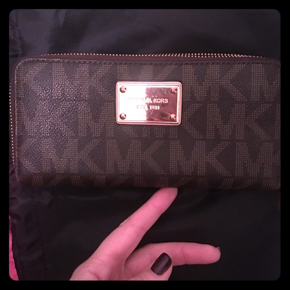 Micheal Kors Brown signature Wallet